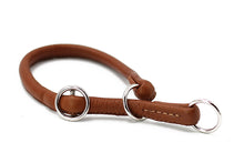 Laden Sie das Bild in den Galerie-Viewer, Lederhalsband The Round One Cognac